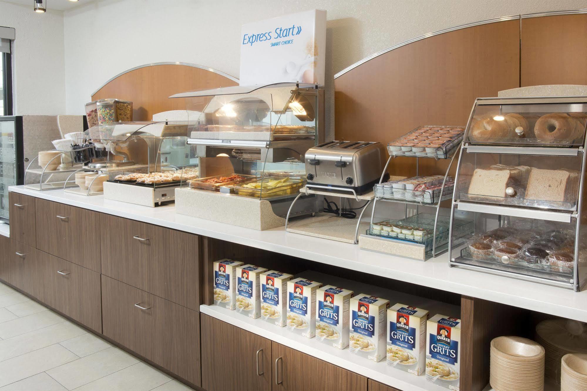 Holiday Inn Express New Orleans Downtown By Ihg Zewnętrze zdjęcie